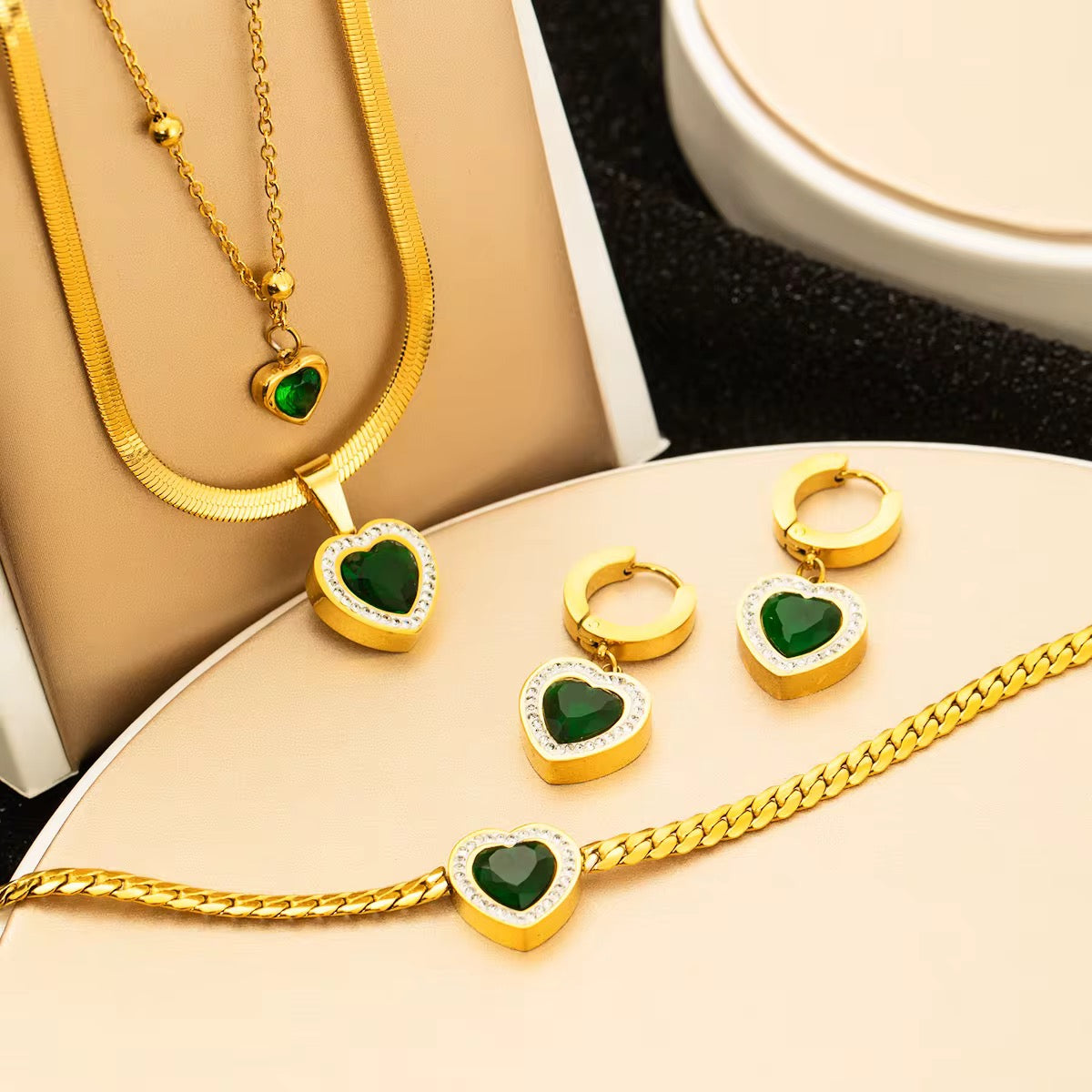 Emerald loveheart set