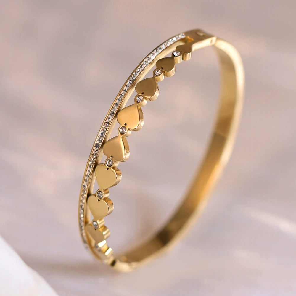 Heart of gold bangle